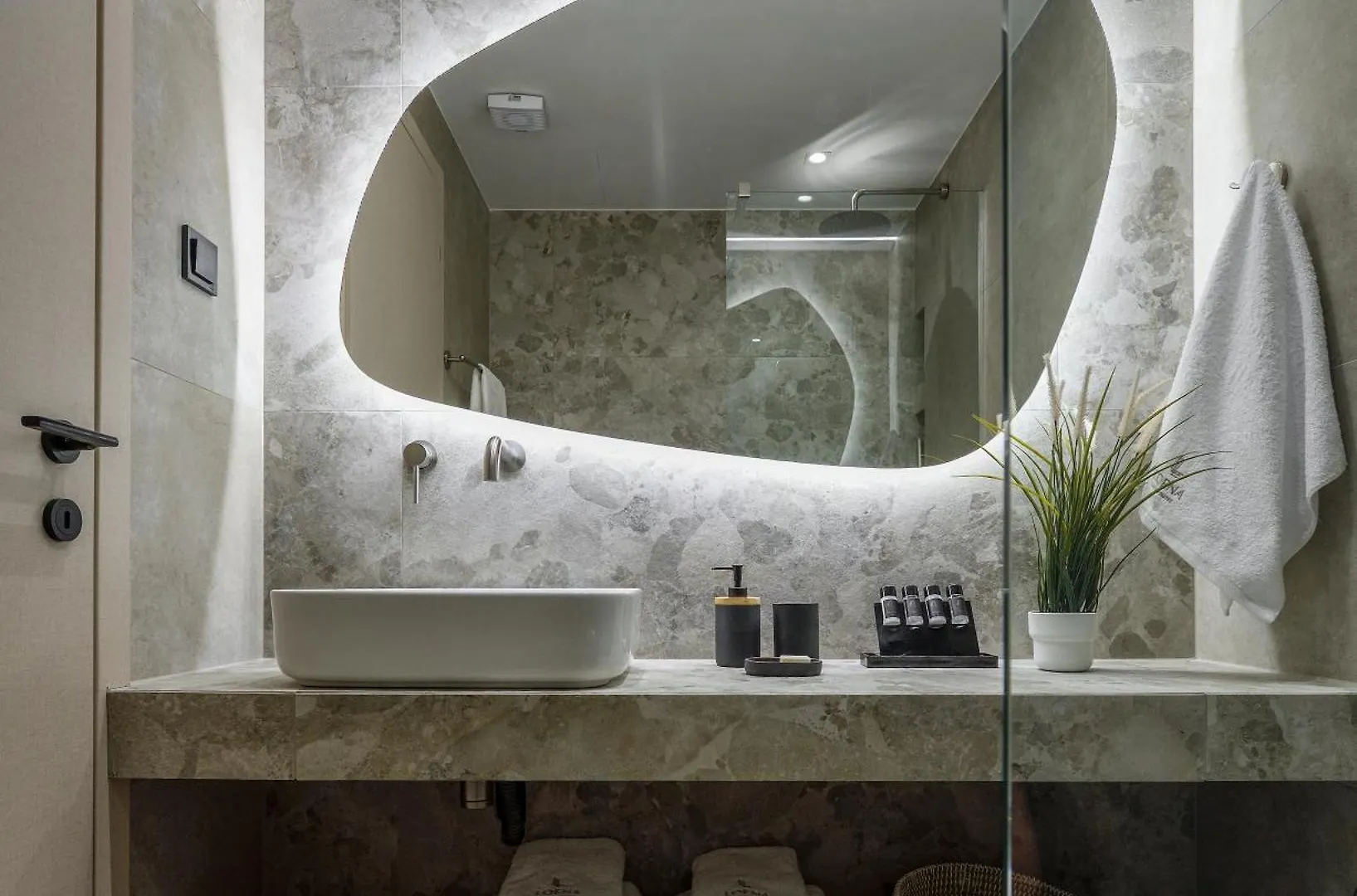 Loena Luxury Suites Θεσσαλονίκη 0*,