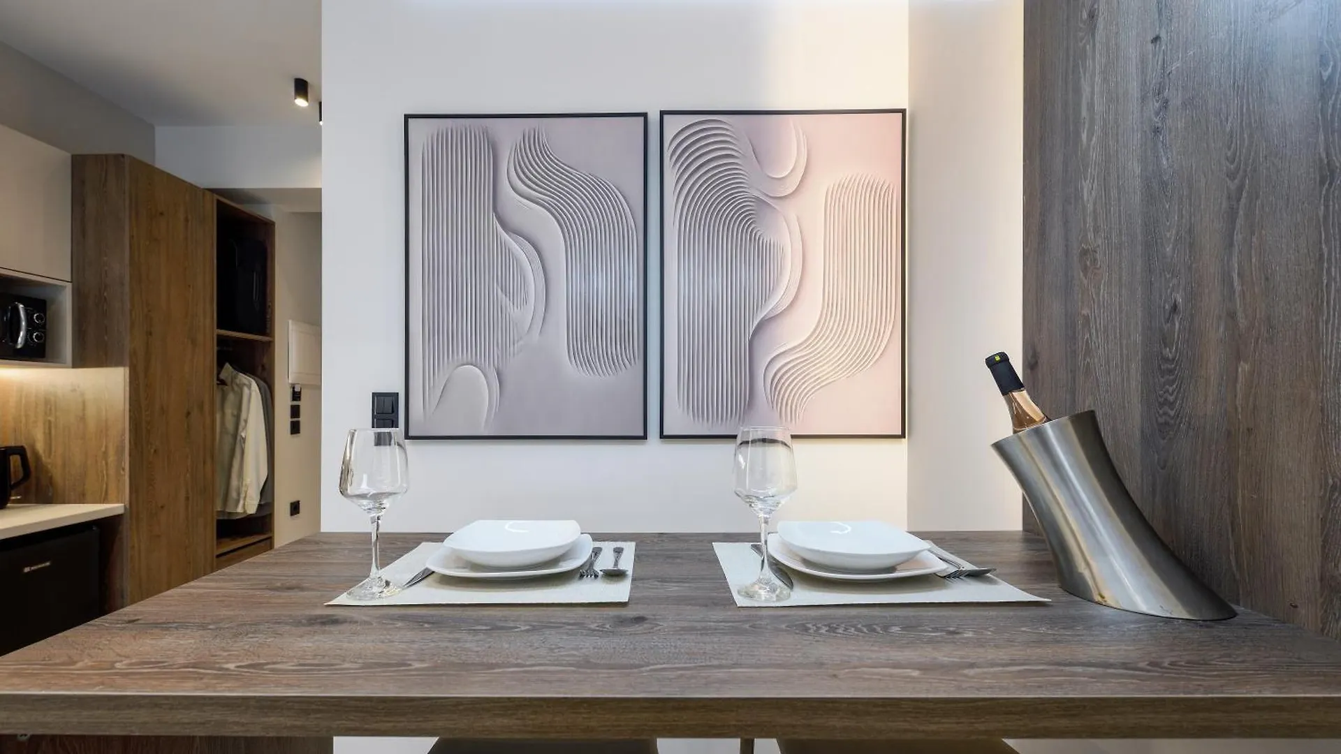 Loena Luxury Suites Θεσσαλονίκη 0*,  Ελλάδα