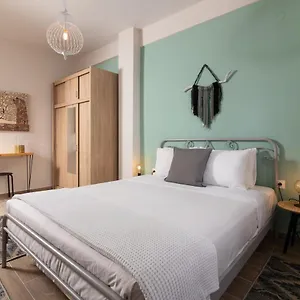 https://apt-f-b-collection-for-6.hotelschalkidiki.net